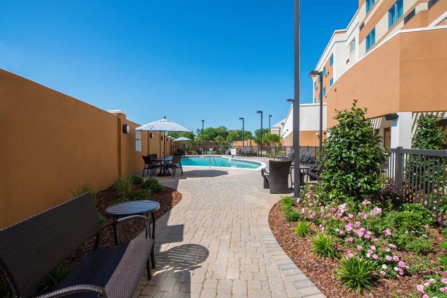 Courtyard By Marriott Columbus Hotel Eksteriør billede