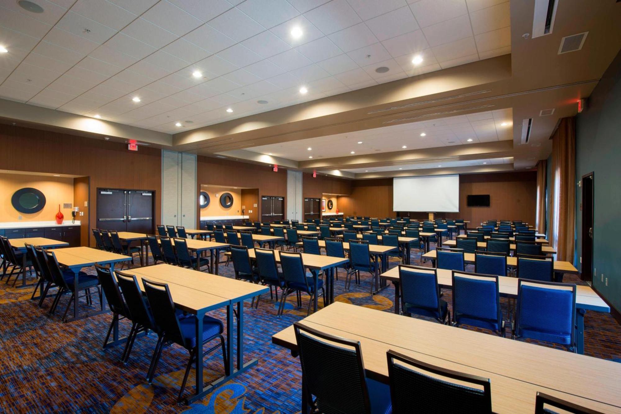 Courtyard By Marriott Columbus Hotel Eksteriør billede
