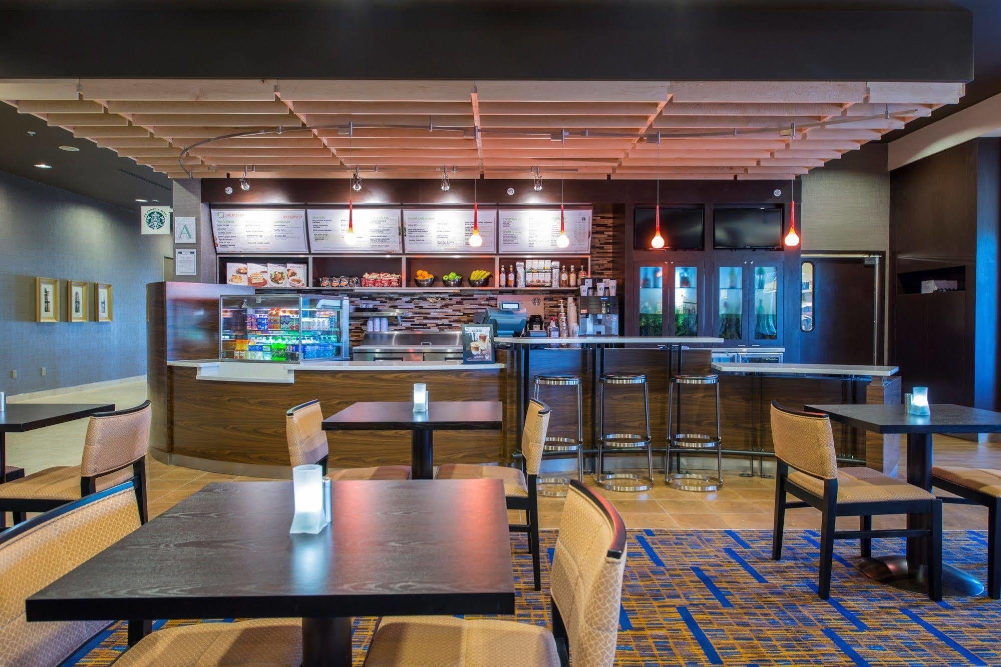 Courtyard By Marriott Columbus Hotel Eksteriør billede